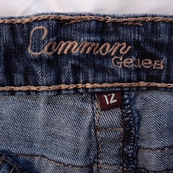 Common Genes Women's Junior's Dark Wash Back to School Flare Jeans - Size 12 - Picture 2 of 9